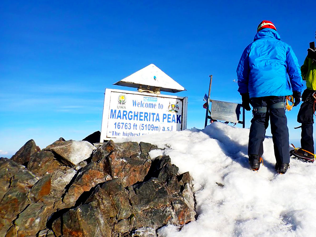 How many peaks are on Mount Rwenzori?