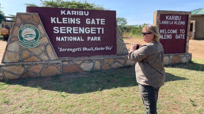 gates of serengeti national park