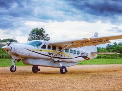 fly to bwindi impenetrable national park